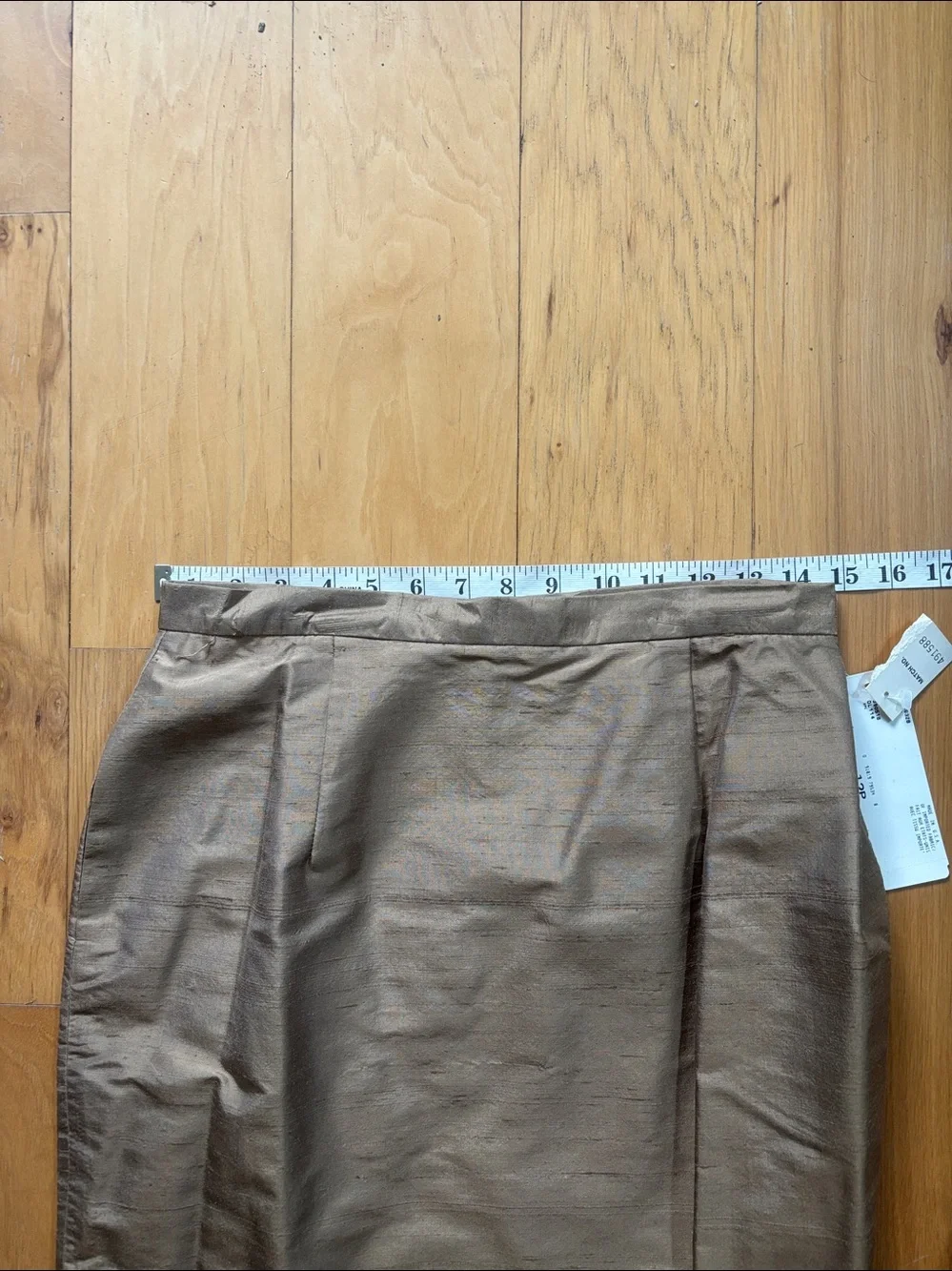 Vintage Jones New York tan/ brown silk suit size 12 petite. NWT